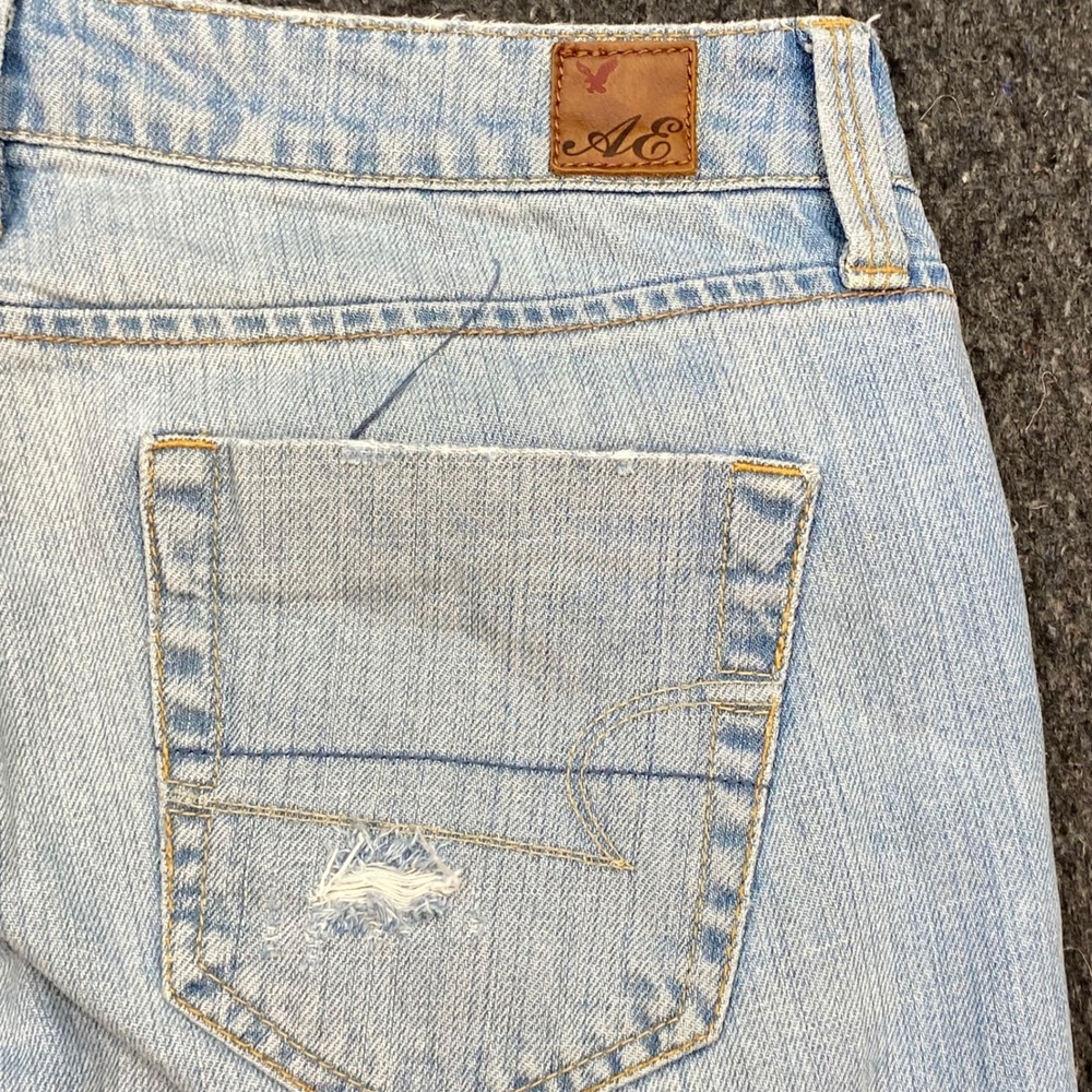 American Eagle Jeans 4 Regular Womens Light Blue Distressed Bootcut Low Rise - Picture 9 of 14